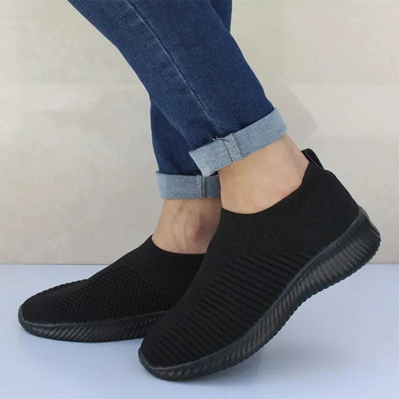Flat Knitted