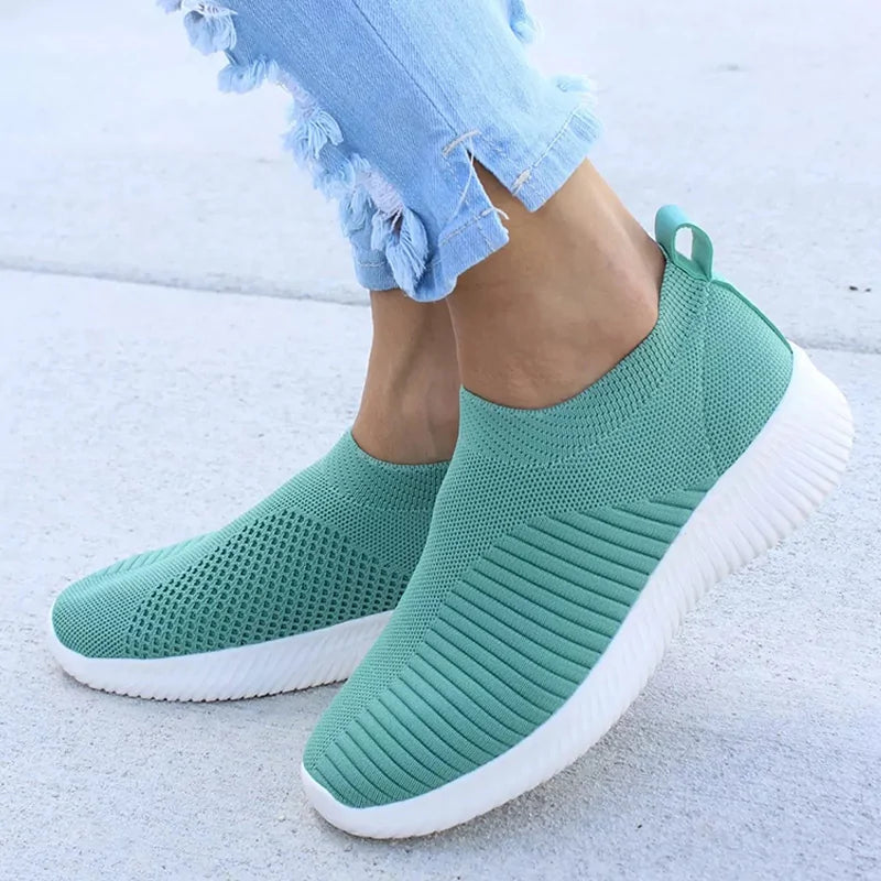 Flat Knitted