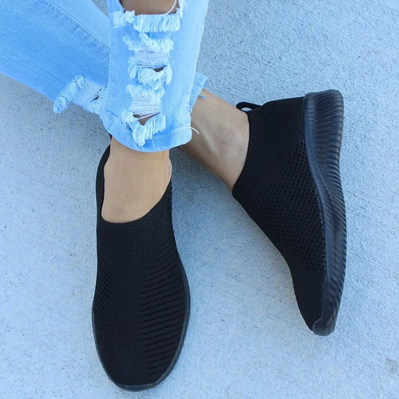 Flat Knitted